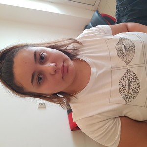 BustySamantha naked before webcam in live porn chat