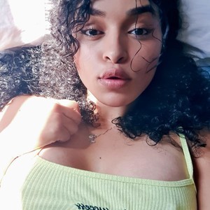 CandyMorales naked before webcam in live porn chat