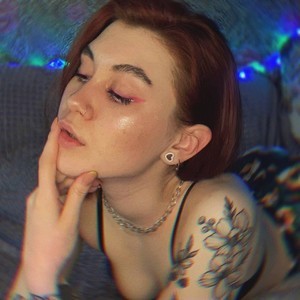 Cassie_Amber naked before webcam in live porn chat