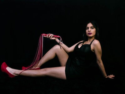 CharlottSteve naked stripping on cam for live sex video chat