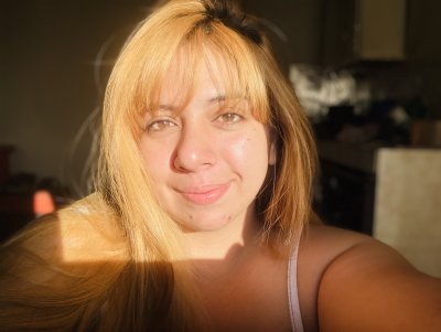 coraline_latin naked stripping on cam for live sex video chat