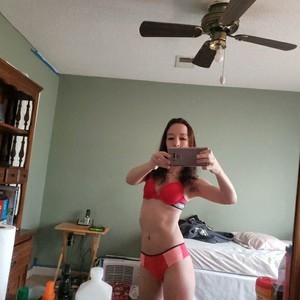 Country_Hotty naked before webcam in live porn chat