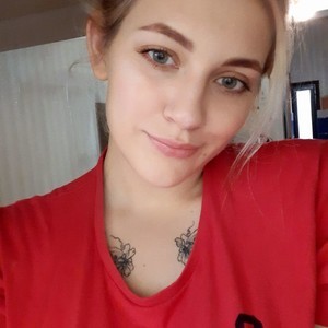 CuteMonica_ naked before webcam in live porn chat
