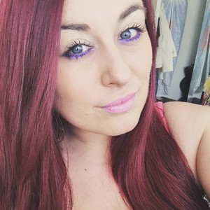 Cutiexxxx naked before webcam in live porn chat