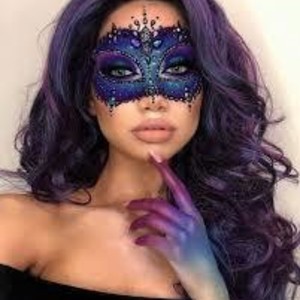 D_I_A_ naked before webcam in live porn chat