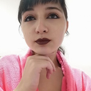 DanielleLa naked before webcam in live porn chat