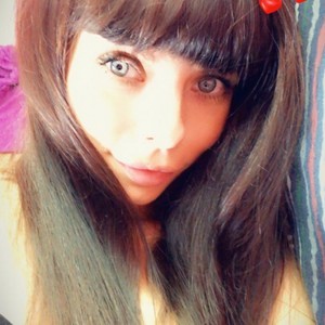 Dark_Lady_ naked before webcam in live porn chat