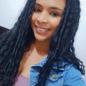 Ebony_69 naked before webcam in live porn chat