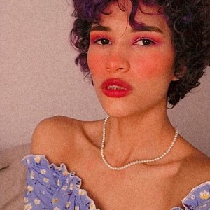 Emilyxrosex naked before webcam in live porn chat