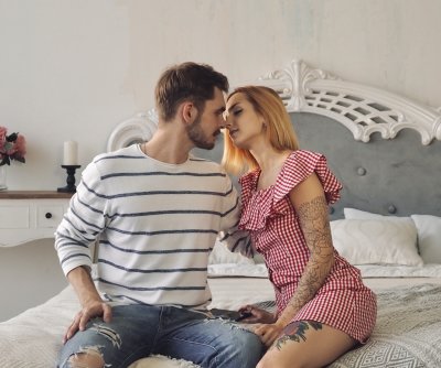 frisky_stuff naked stripping on cam for live sex video chat