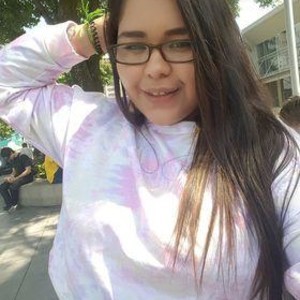Giuska420 naked before webcam in live porn chat