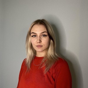 GrettaHolp naked before webcam in live porn chat