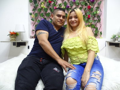 hannaxjeef8 naked stripping on cam for live sex video chat