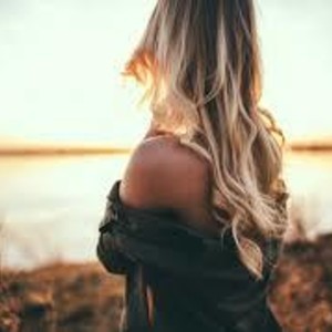 Hazel_Moore naked before webcam in live porn chat