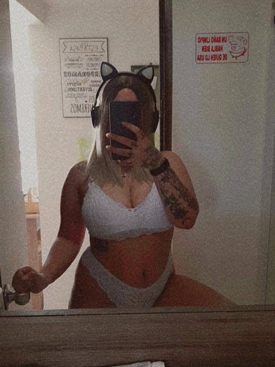 Helena_of_Troy naked stripping on cam for live sex video chat