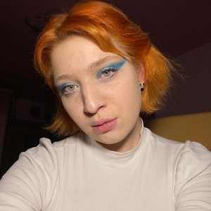 HelgaBitch naked before webcam in live porn chat