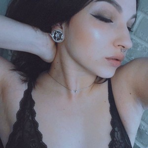 IBlackDahlia naked before webcam in live porn chat