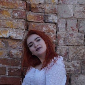 IvetteCastie naked before webcam in live porn chat