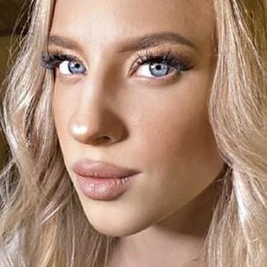 Jane_Klein naked before webcam in live porn chat