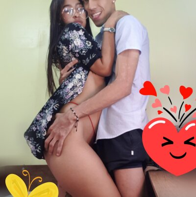 janet_and_billy naked stripping on cam for live sex video chat