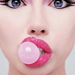 JinnyMay naked before webcam in live porn chat