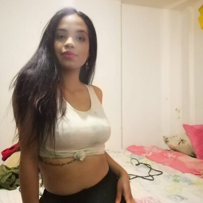 karenwhite_tr naked stripping on cam for live sex video chat