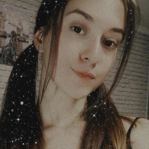 Kelly_Winter_ naked before webcam in live porn chat