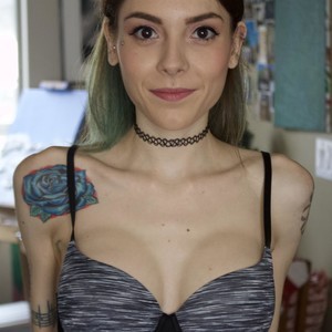 KillGracie naked before webcam in live porn chat