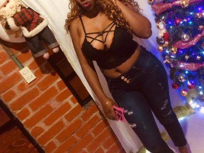 kimberlyxxx_ naked stripping on cam for live sex video chat