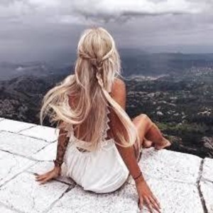 KrealSuase naked before webcam in live porn chat