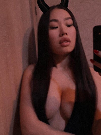 kurenai_01 naked stripping on cam for live sex video chat