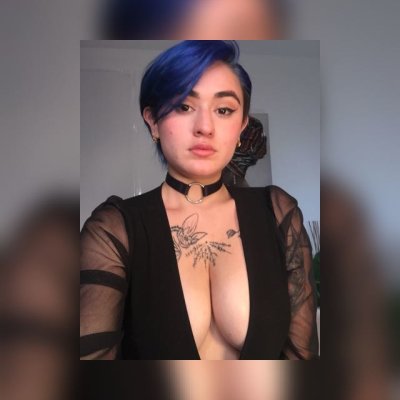 laurabeck naked stripping on cam for live sex video chat