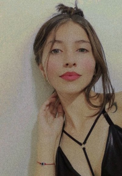 leslie_pepper naked stripping on cam for live sex video chat