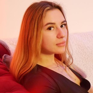 Lexi_Gilbert1 naked before webcam in live porn chat