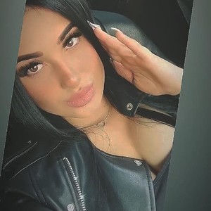 Lil_BustyLuna naked before webcam in live porn chat