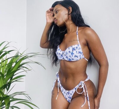 LilyRosey naked stripping on cam for live sex video chat