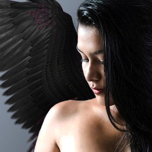 LisaMariaH naked before webcam in live porn chat