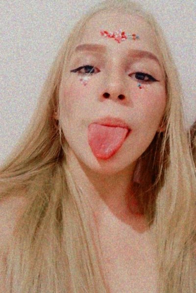 LIZZIE_ naked stripping on cam for live sex video chat