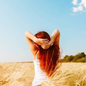 Lora__sweet naked before webcam in live porn chat