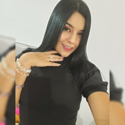lunita_x naked stripping on cam for live sex video chat
