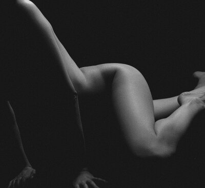 mari_ibbi naked stripping on cam for live sex video chat