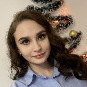Megan_red naked before webcam in live porn chat