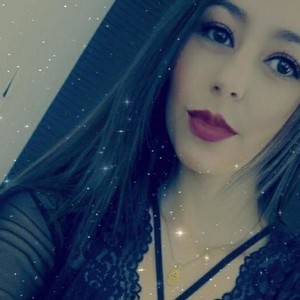 Melissa_69x naked before webcam in live porn chat