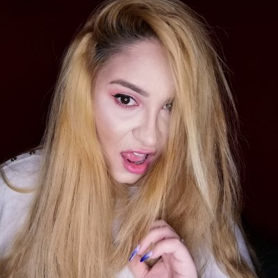 MelyBombonica naked stripping on cam for live sex video chat