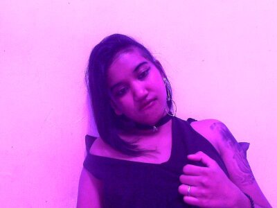 Mickaellah66 naked stripping on cam for live sex video chat