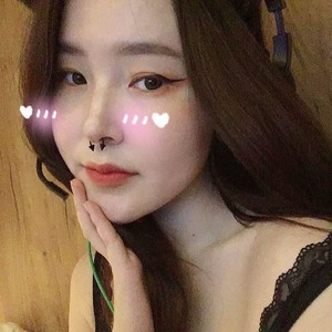 Mika_Momo naked before webcam in live porn chat