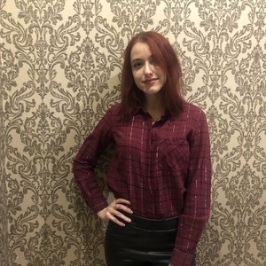 MiraMores naked before webcam in live porn chat