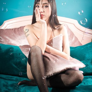 Mirandagremor naked before webcam in live porn chat