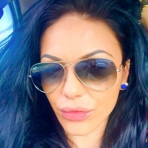 Miss_Milenna naked before webcam in live porn chat