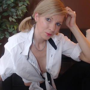 Misstayaxxx naked before webcam in live porn chat